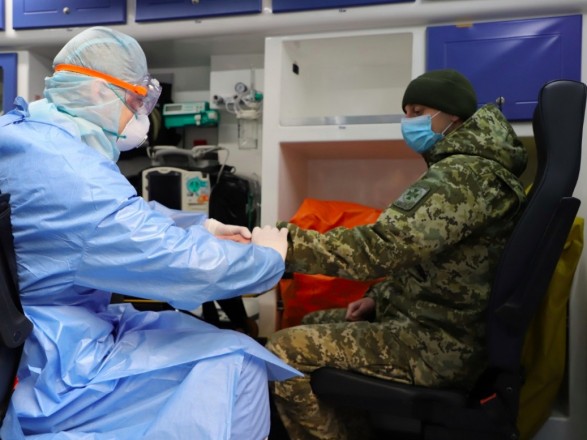 Коронавирус за сутки в ВСУ уложил на больничную койку 16 человек