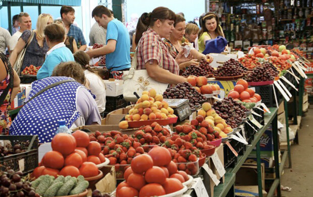 На 260% дороже: цены на фрукты и ягоды в Украине бьют рекорды