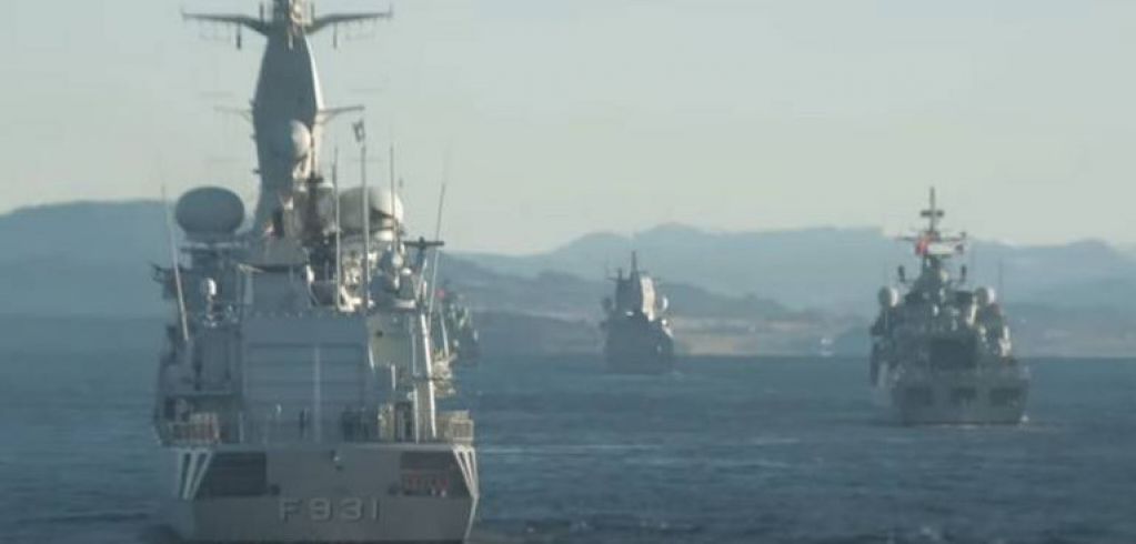 НАТО стягивает корабли в Балтийском море