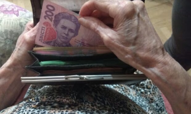 Украинцев опять обманули: кому пенсия не светит, несмотря на 40-летний стаж