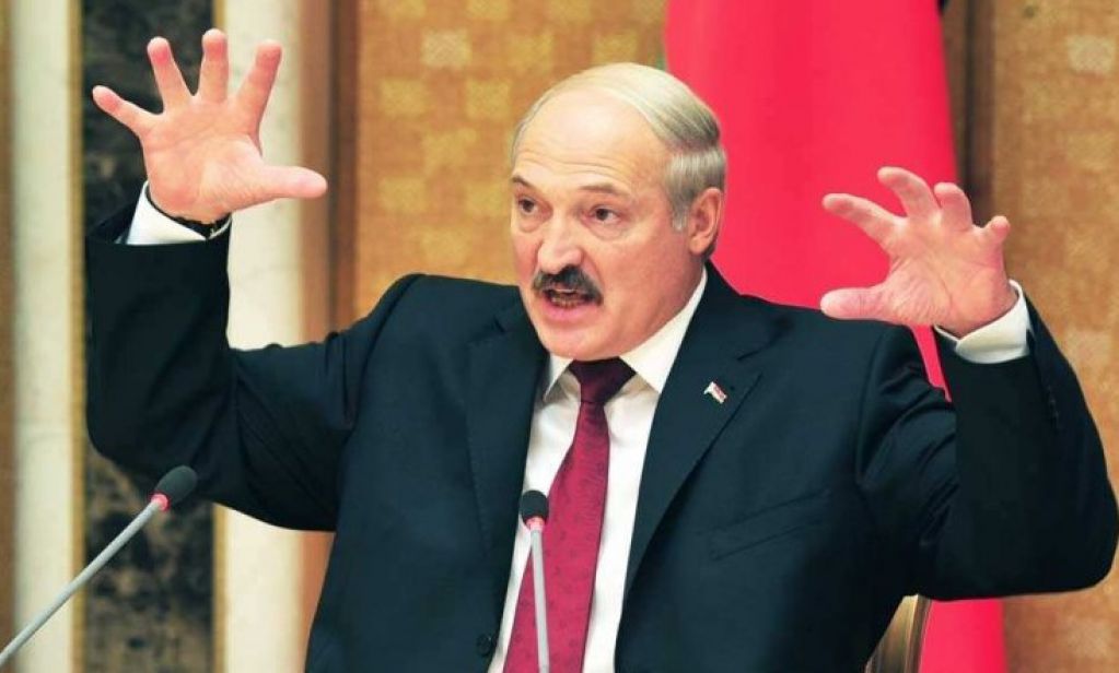 "Всех приведем в чувство": Лукашенко о возможности Майдана в Беларуси