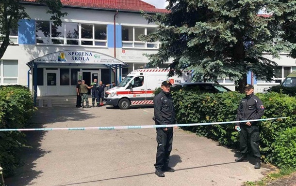 Вооружился ножом и кинулся на детей: изверг устроил резню в начальной школе