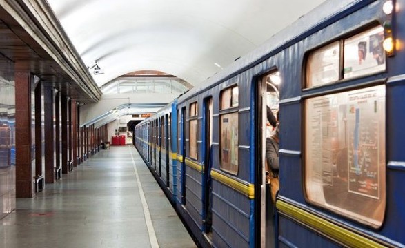 В Киеве неизвестные опять «заминировали» станцию метро 