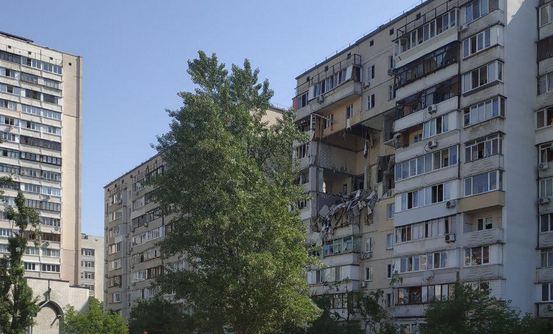 Взрыв дома в Киеве: Аваков назвал основную версию, газовщики оправдываются