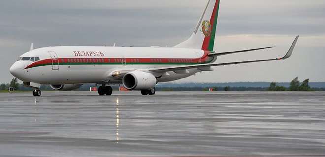 Лукашенко завел золотой туалет в самолете: как выглядит личный лайнер. ВИДЕО