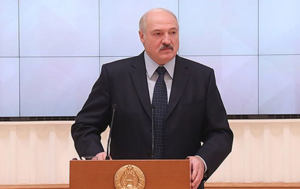 Лукашенко заявил о вмешательстве России в дела Беларуси