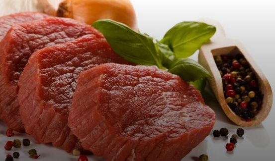 "Несъедобное мясо": китайцы подозревают говядину и баранину во вспышке COVID-19 