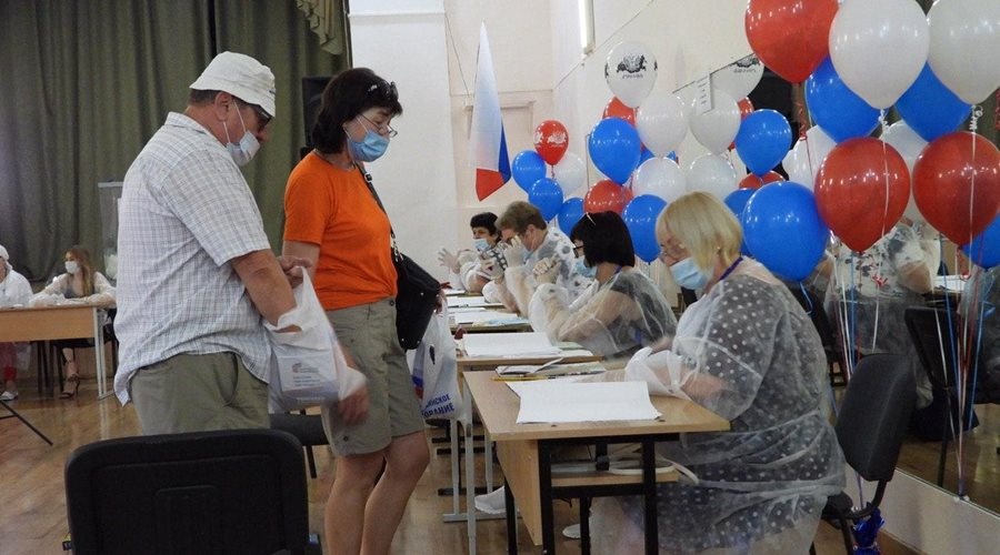 В ЕС возмутились из-за «голосования» за поправки в конституцию РФ на территории Крыма