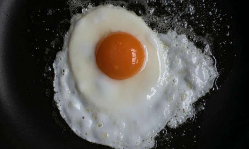 Жареные яйца: полезны или вредны для организма
