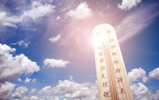 Адская жара и ливни: синоптик уточнила прогноз на воскресенье