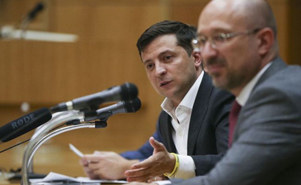 Вопрос решен: Зеленский уволит Шмыгаля и все правительство