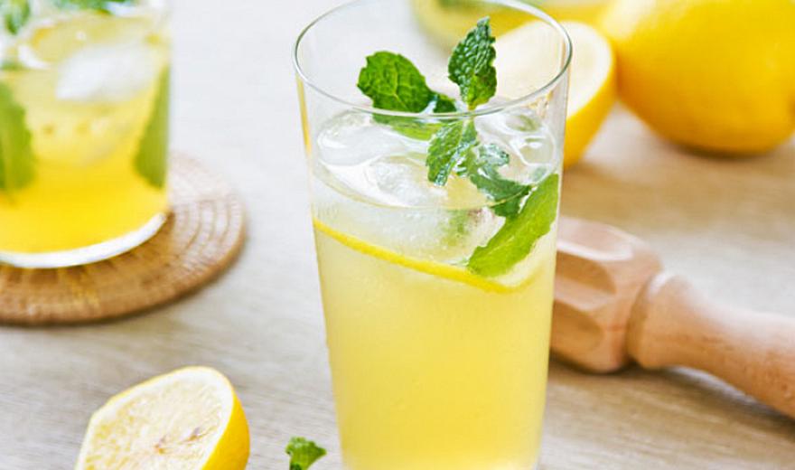 Рецепт дня: освежающий домашний лимонад