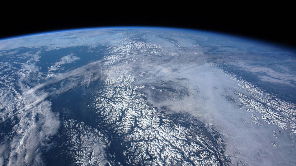 Бывший сотрудник NASA божится, что видел фото, на которых Земля плоская