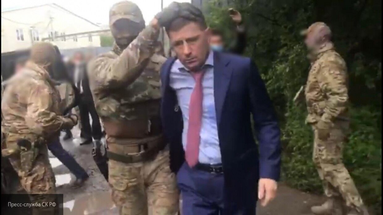 В России губернатора Хабаровского края обвинили в организации покушений и убийств. ВИДЕО