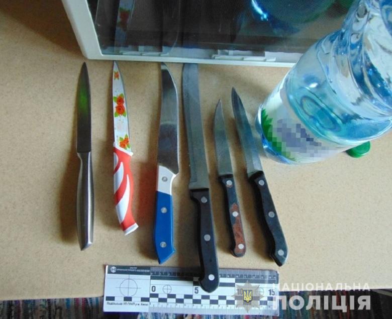 В Киеве женщина подшофе зарезала супруга и выдумала «сказку» для полиции: подробности