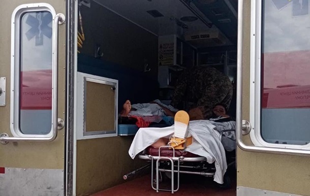 Из зоны ООС в больницу Харькова доставили шесть раненых бойцов ВСУ