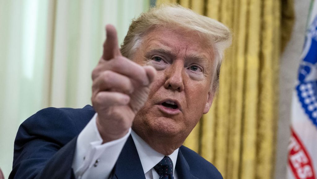 Трамп подписал закон о санкциях против Китая из-за Гонконга