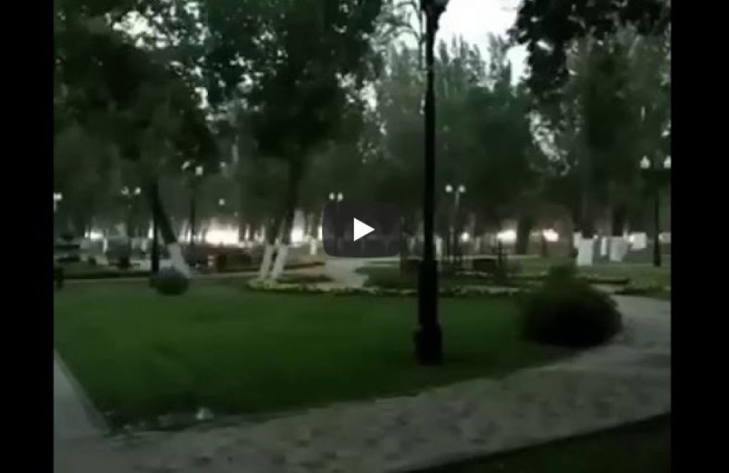 В Росси попал на ВИДЕО момент попадания молнии в ЛЭП