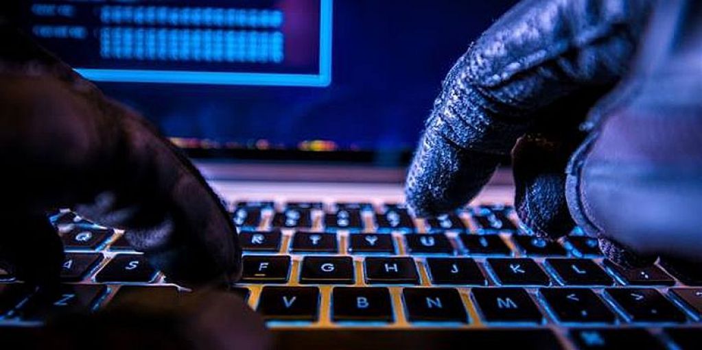 Россия пытается выкрасть секретные разработки британской вакцины от коронавируса