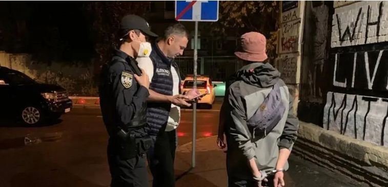 От Кличко сбежал граффитчик-нарушитель: зачем мэр вызывал полицию. ФОТО