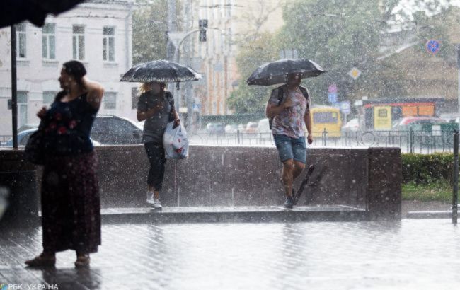 Дождь, грозы и ветер до 20 м/с: украинцев опять предупредили об ухудшении погоды