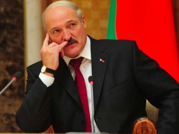 Лукашенко пожаловался на отключение интернета в Беларуси «из-за границы»