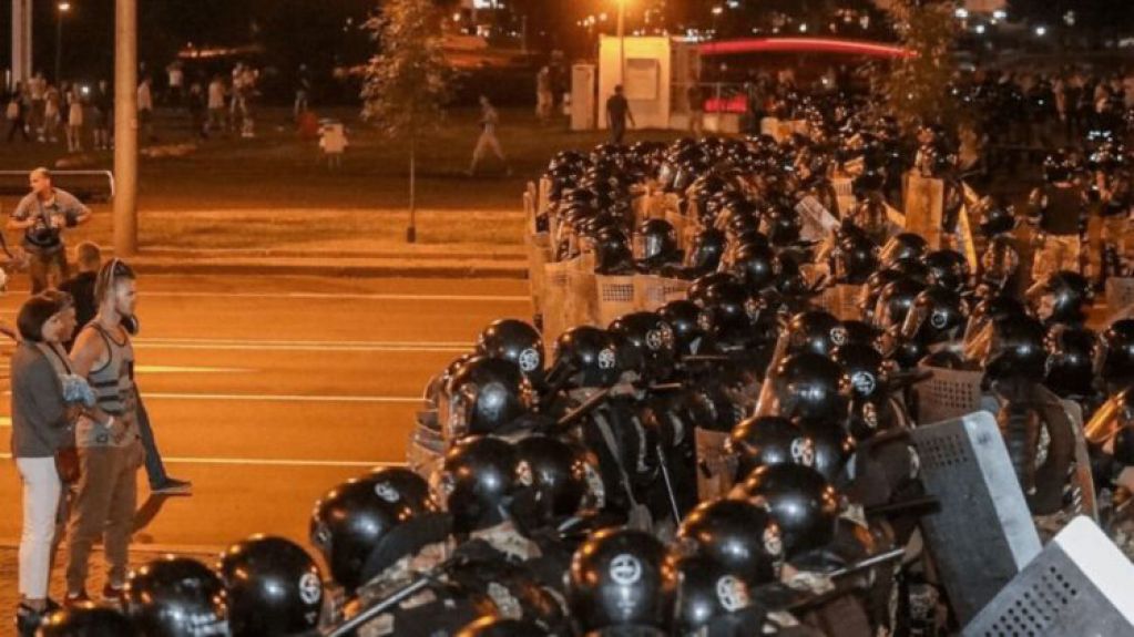 Світові лідери засудили силові розгони в Білорусі і закликали утриматись від насилля