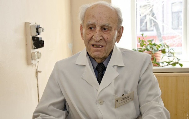 Невосполнимая потеря для страны: ушел из жизни старейший врач Украины