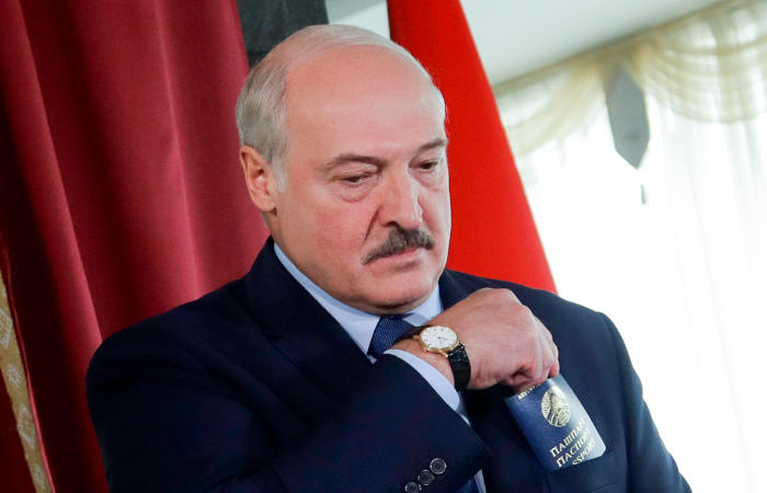 Лукашенко наконец решил обратиться к своему народу