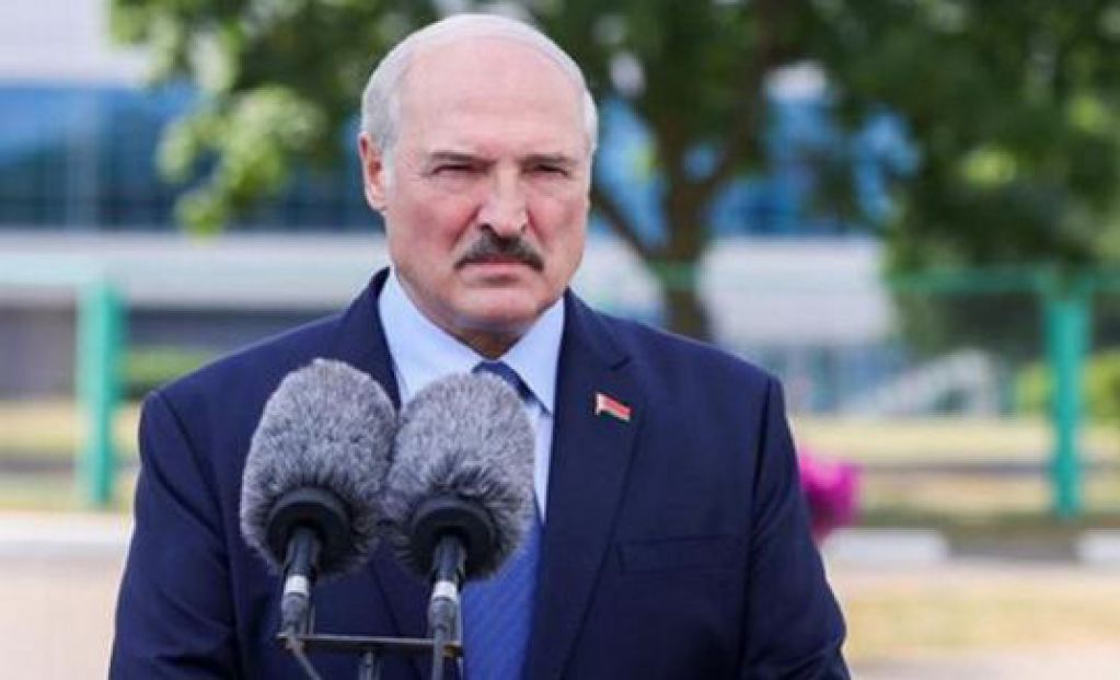 Лукашенко на митинге запугивал Украиной и грозил беларусам