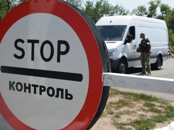 Ситуация на КПВВ: боевики продолжают блокировать «Марьинку»