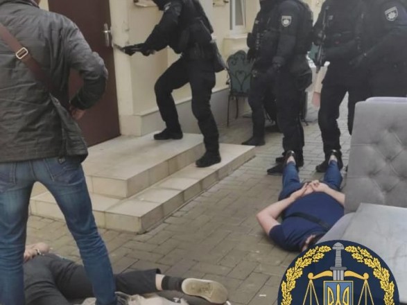 Попался на горячем: в Харькове криминального авторитета уличили в эксплуатации людей 