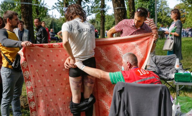 Пускали по кругу и насиловали дубинкой: очевидцы рассказали о зверствах в СИЗО Беларуси