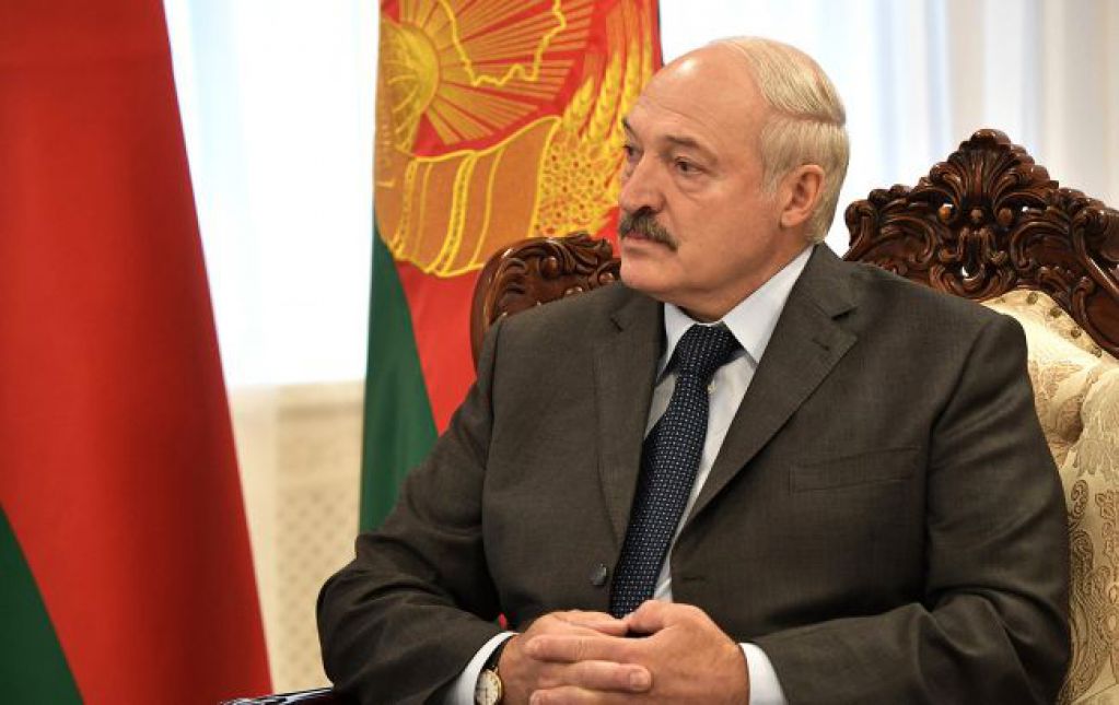 Лукашенко приказал армии отвечать на внешнюю агрессию без предупреждения