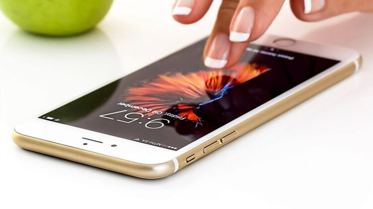 Стали известны цены на новый iPhone12