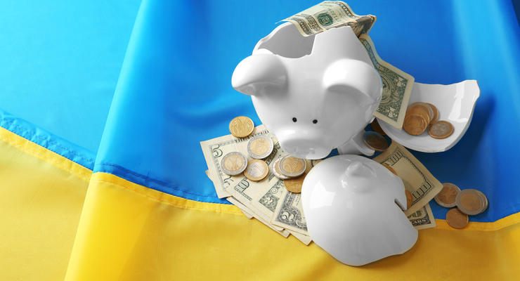 Украине предрекают массовый банкопад