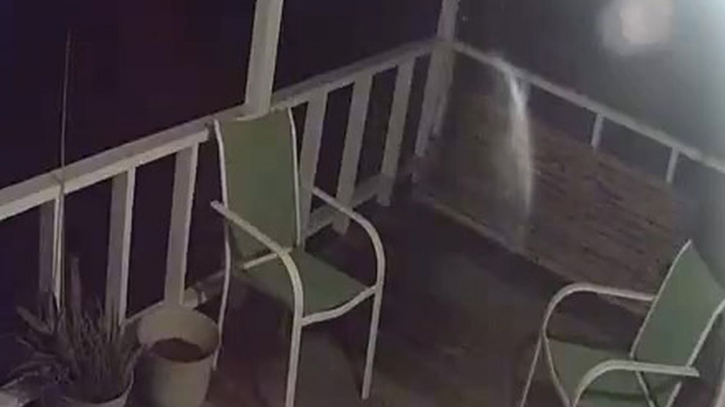 Призрак попал на ВИДЕО, явившись к больной женщине