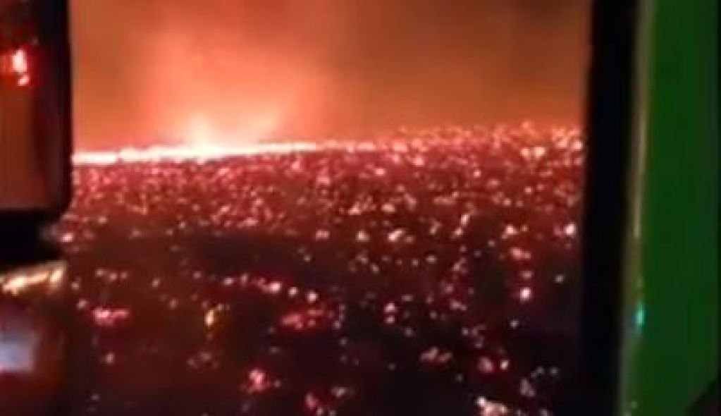 Пожары в Калифорнии создали редкое природное явление. ВИДЕО