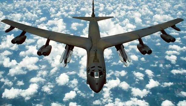 Бомбардувальники США регулярно патрулюватимуть небо над Україною