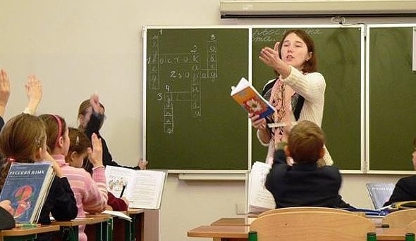 Где-то заплакал учитель украинского: Сеть развеселило объявление во Львове