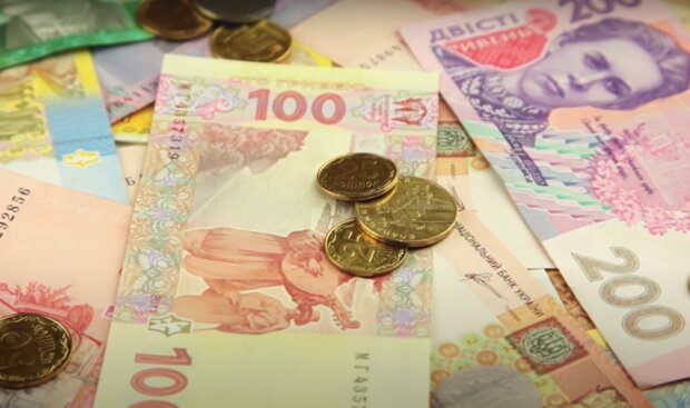 500 гривен ежемесячно: украинцев обрадовали новыми доплатами