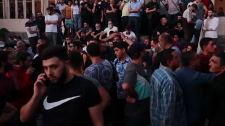 Армянских резервистов везут на войну в Карабах. ВИДЕО