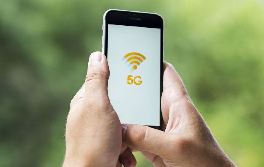 Суперскоростной интернет 5G в Украине: названа новая дата
