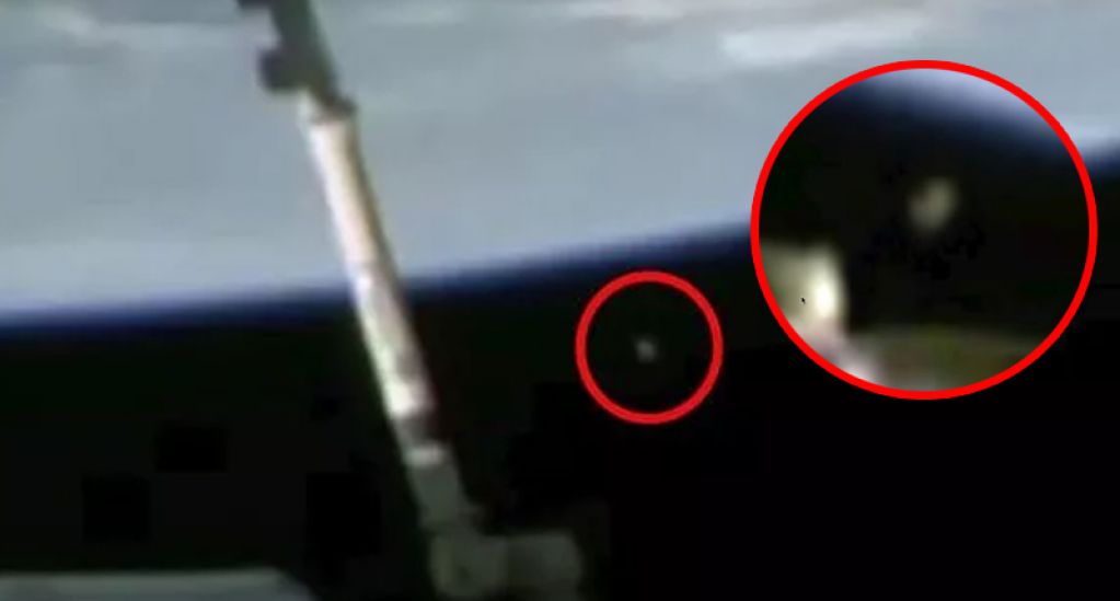 Камера МКС зафиксировала НЛО, мчащийся около Земли. ВИДЕО