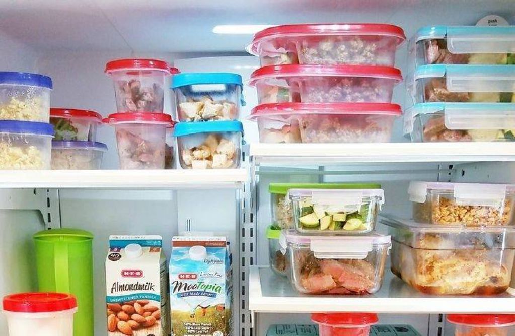 Названы распространенные ошибки, из-за которых продукты портятся быстрее