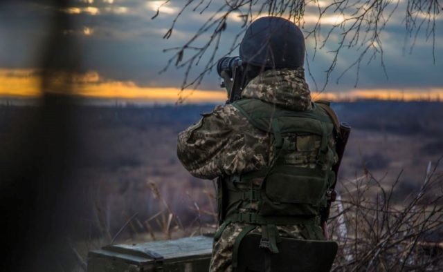 Боевики на Донбассе три раза нарушили режим прекращения огня