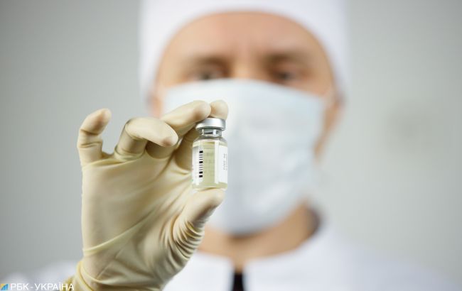 Известно, когда Украина получит вакцину от коронавируса собственного производства