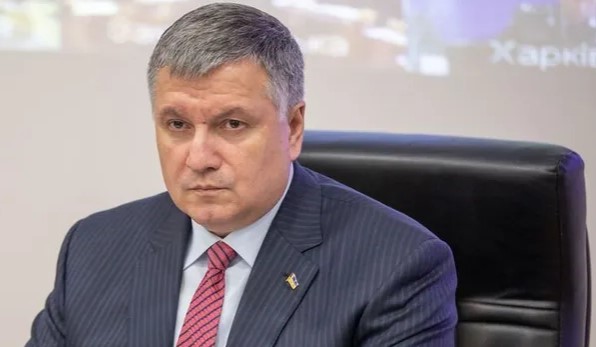 Аваков ответил Зеленскому на его заявление о "сдаче Крыма"