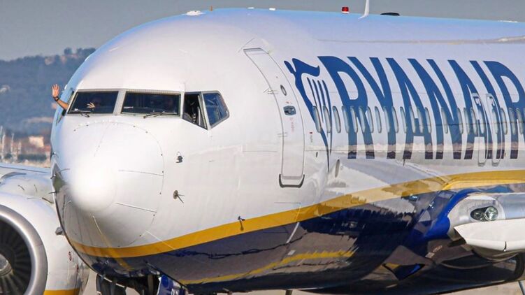 Ryanair с марта начнет летать в Краков еще из одного города Украины