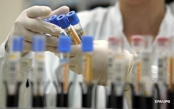 Российская вакцина дала сбой: у испытавших добровольцев нашли COVID-19